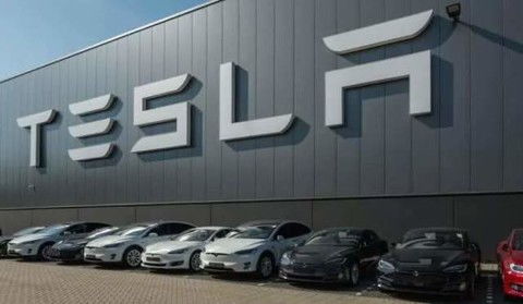 特斯拉在華業務拓展 新增電信業務、遷入上海自貿區及布局非居住房地產租賃